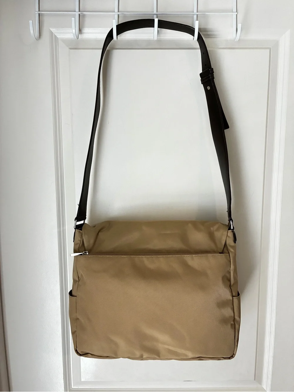 Tumi Beige Messenger Laptop Travel Ballistic Bag Unisex